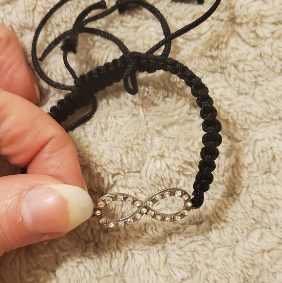Infinity bracelet - Picture 4 of 6